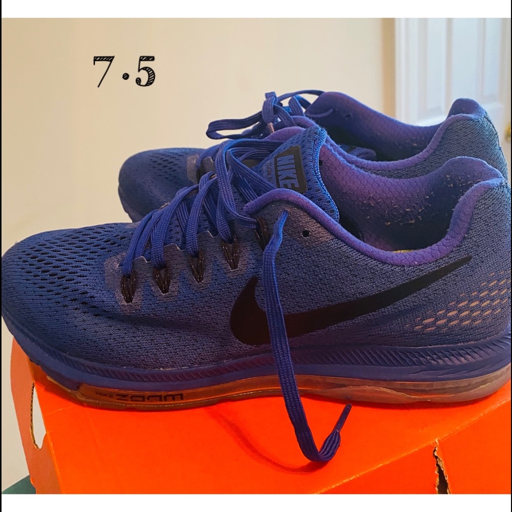 Nike Zoom Men size 7.5